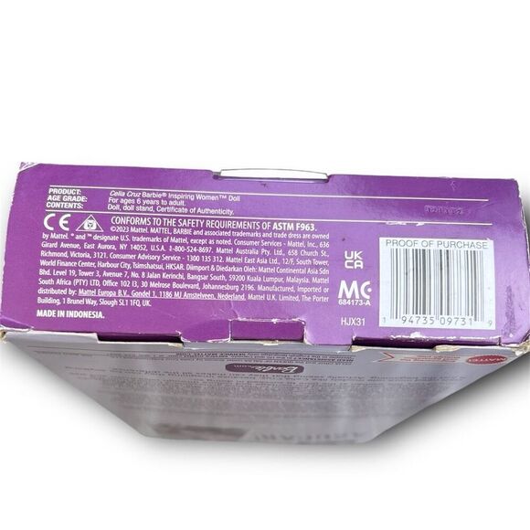 Barbie Inspiring Women Doll, Celia Cruz Queen of Salsa in Red Lace Dress - Picture 3 of 16